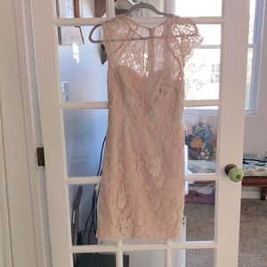 Monique lhuillier blush pink lace dress size 6